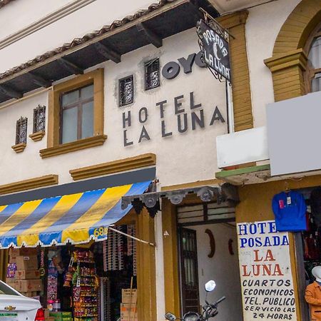 Oyo Hotel La Luna, Templo De Santo Domingo De Guzman San Cristobal de las Casas Bagian luar foto
