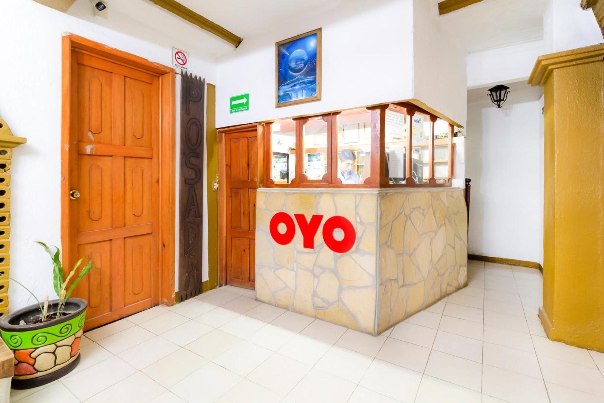 Oyo Hotel La Luna, Templo De Santo Domingo De Guzman San Cristobal de las Casas Bagian luar foto